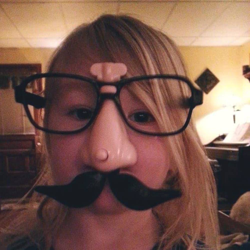 Meet your Posher, Carie